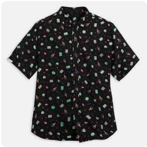 𝅺Our Universe Adult Disney Hocus Pocus Print Woven Shirt Black NWT